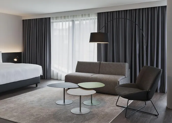 Hotel By Marriott Frankfurt Center