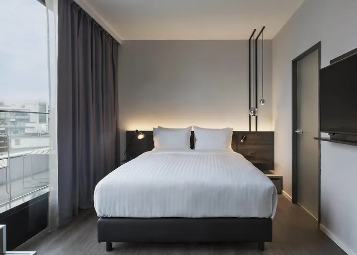 By Marriott Frankfurt Center 4* Francoforte sul Meno