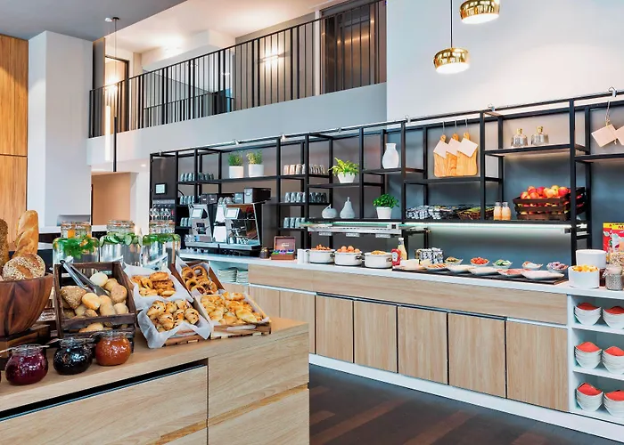 By Marriott Frankfurt Center فندق 4*