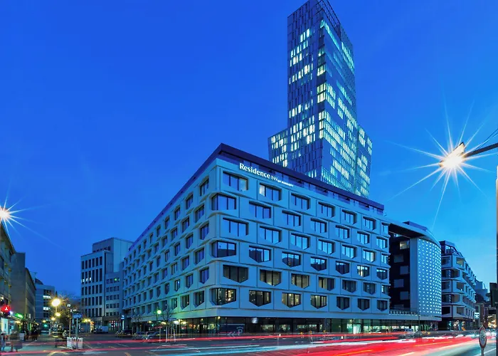 By Marriott Frankfurt Center